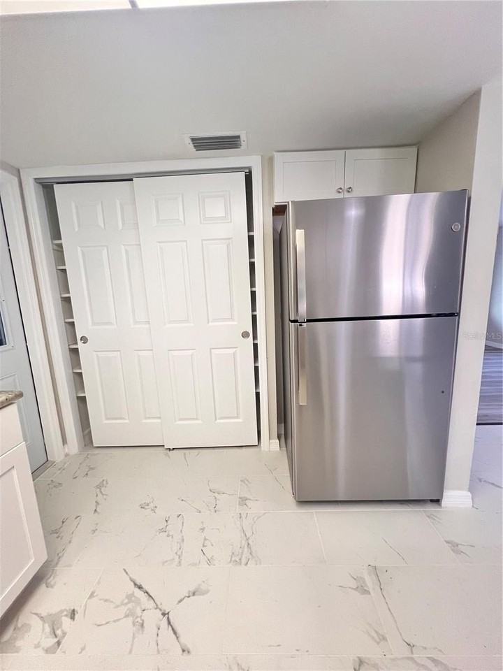 3924 Headsail Dr - Photo 6 of 23