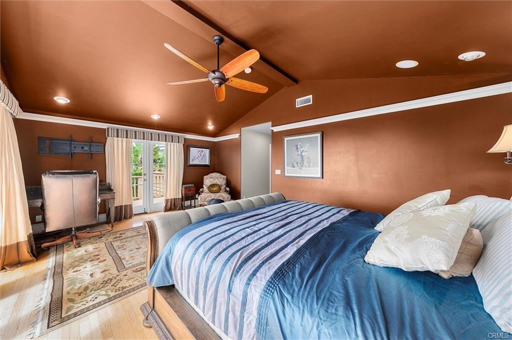 2129 Palos Verdes Dr W - Photo 2 of 8