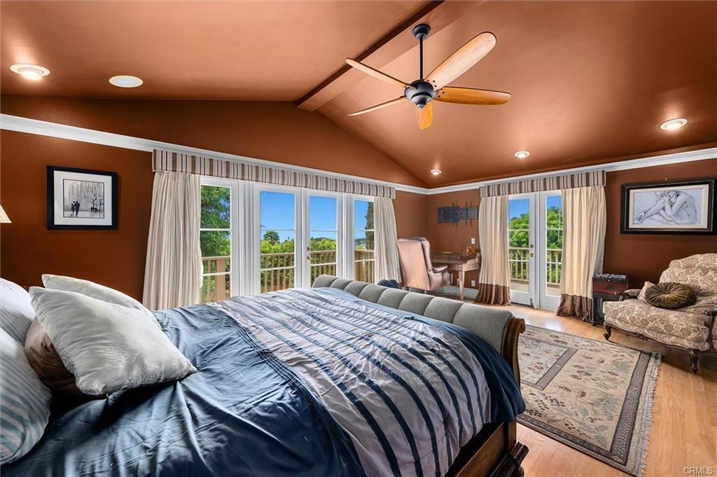 2129 Palos Verdes Dr W - Photo 3 of 8