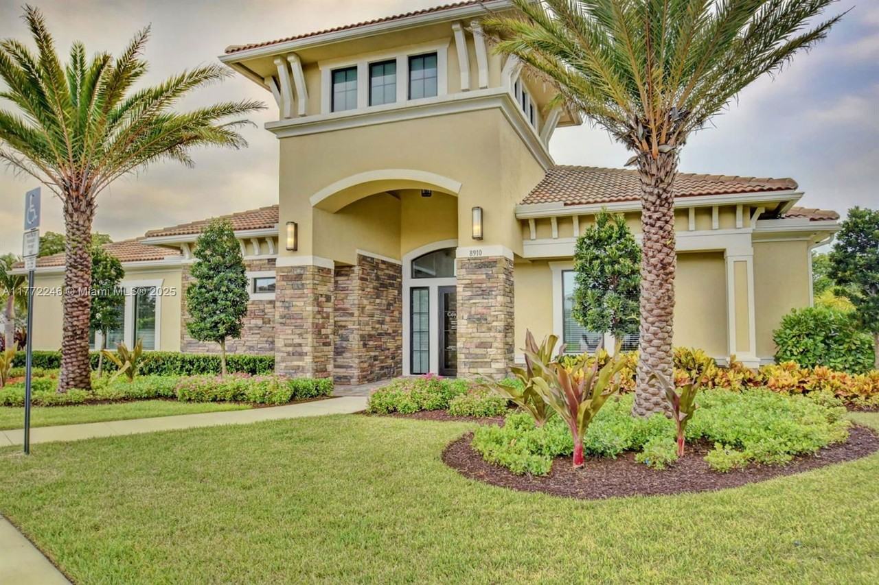 3784 Nw 89th Way - Photo 2 of 8