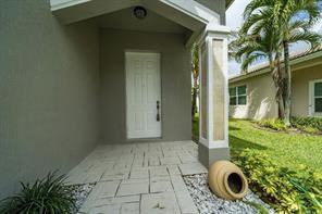 7803 Nw 70th Ave - Photo 7 of 8