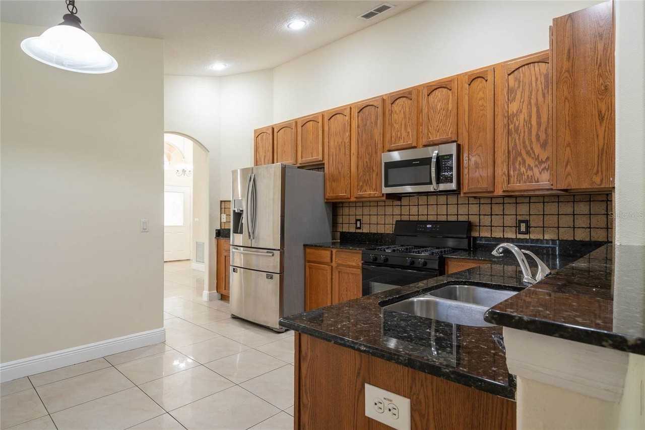 3241 Alling Ct - Photo 5 of 29