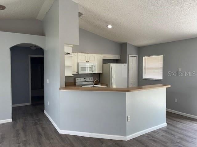 2849 Courtland Blvd - Photo 6 of 15