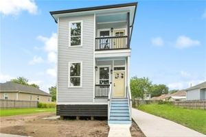 featured image of 3215 Toledano St