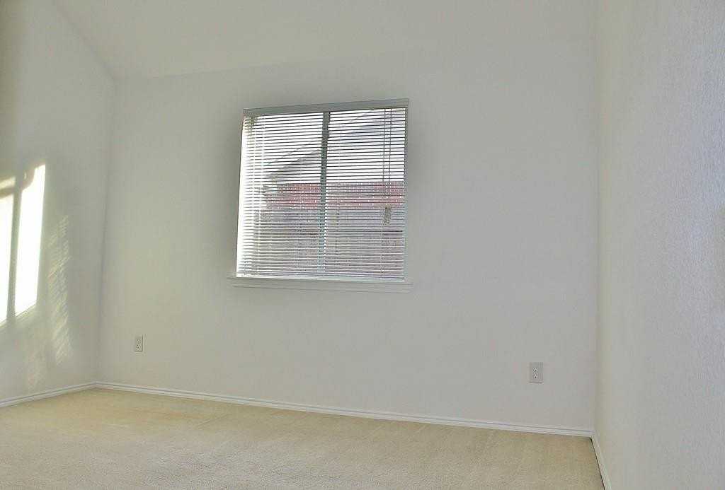 6333 Pool View Dr - Photo 6 of 11