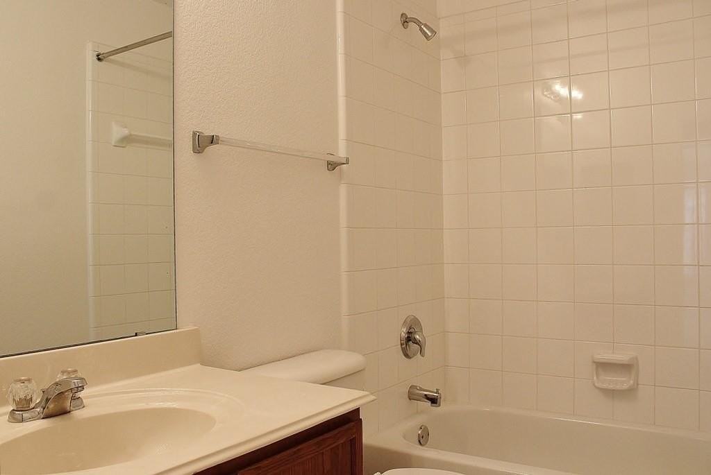 6333 Pool View Dr - Photo 7 of 11