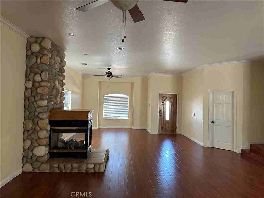 14920 Fireside Ln - Photo 2 of 14