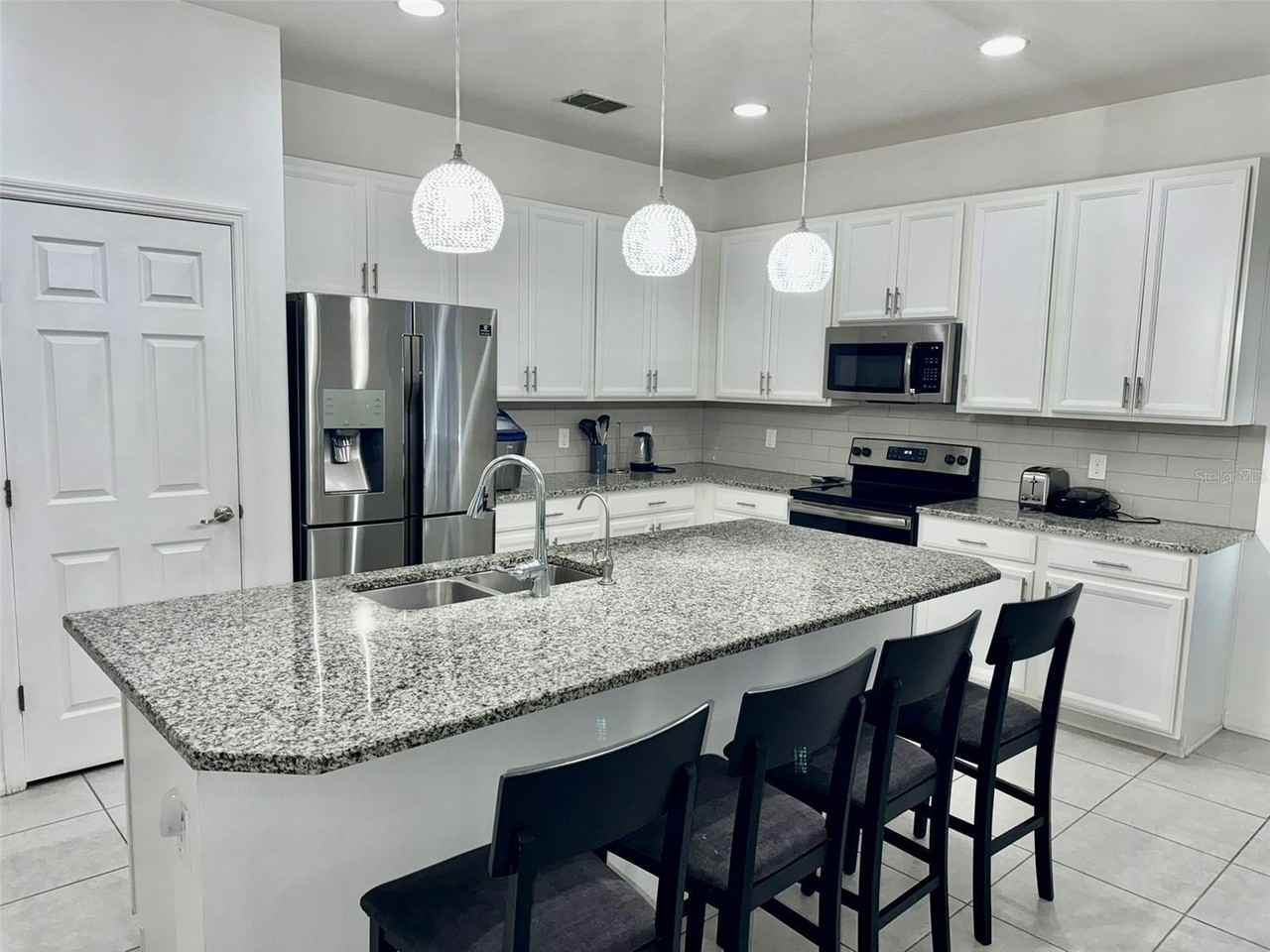 2125 Crofton Ave - Photo 5 of 22