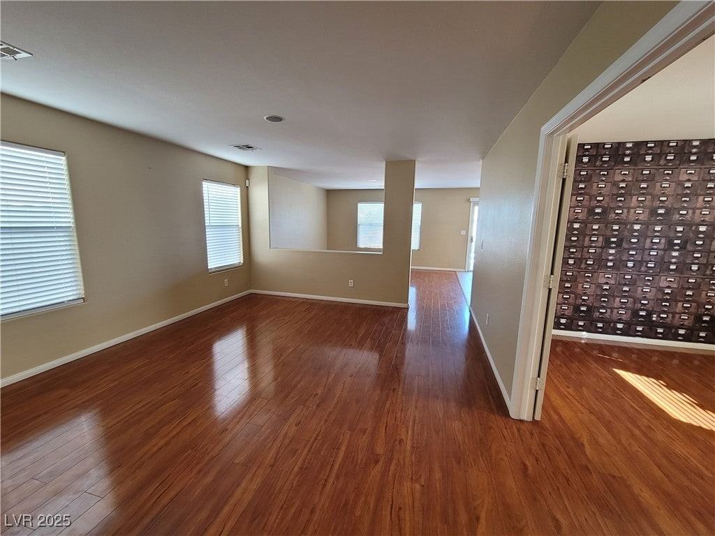 1132 Majestic Canyon St - Photo 6 of 33