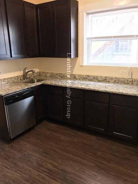 4453 N Hamlin Ave #2 - Photo 5 of 9