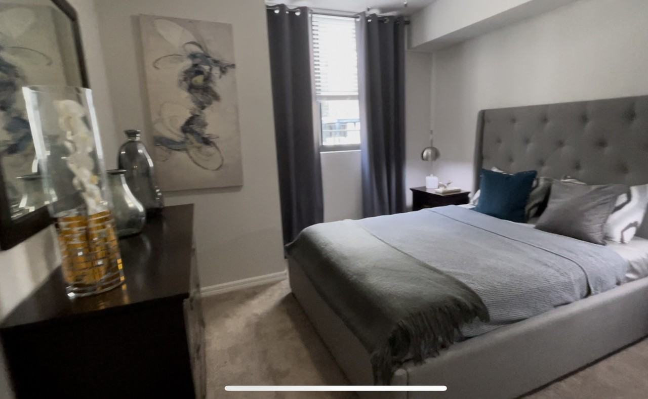 1537 Sw 70th Ave #421 - Photo 6 of 10