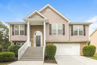 2452 Temple View Dr - Photo 1 of 1