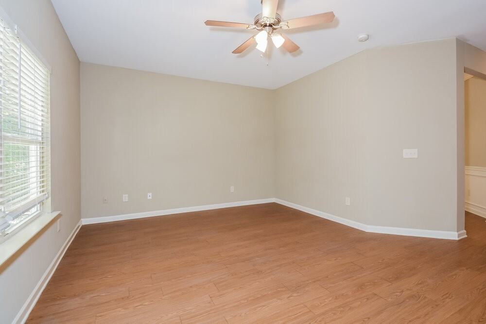 504 Hill Crest Cir - Photo 6 of 18