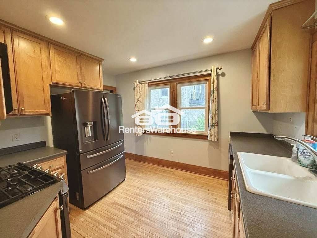 3347 Lyndale Ave N - Photo 3 of 16