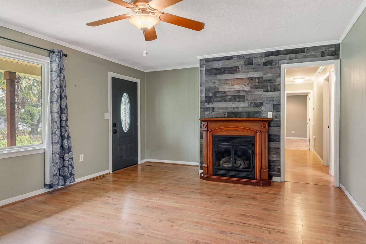 416 Fairplay Rd - Photo 3 of 25