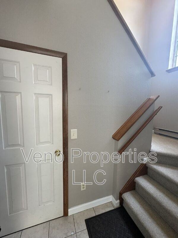 5213 Forest Point Dr S - Photo 2 of 22