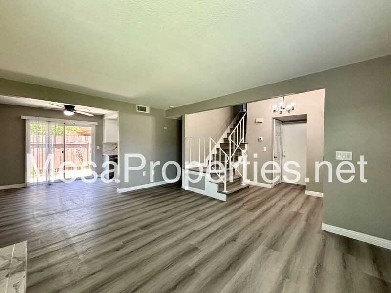 1749 E Fairfield Ct #1 - Photo 4 of 38