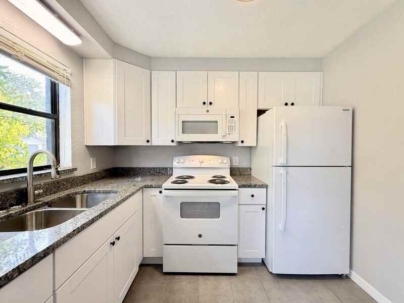 3182 Downing St - Photo 6 of 35