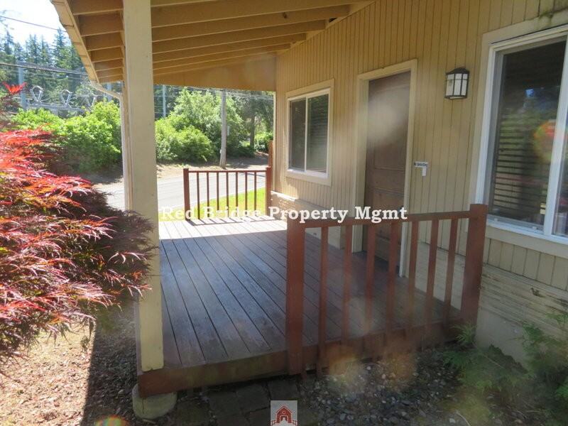 5585 Se 128th Ave - Photo 3 of 29