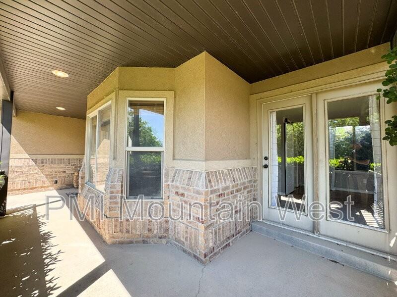 12633 S Toscana Way - Photo 4 of 50