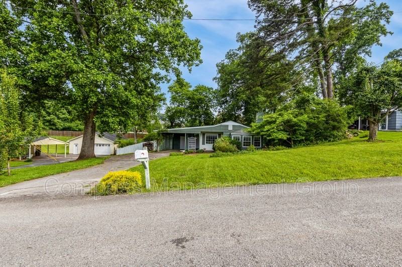 1125 Timbergrove Dr - Photo 2 of 35