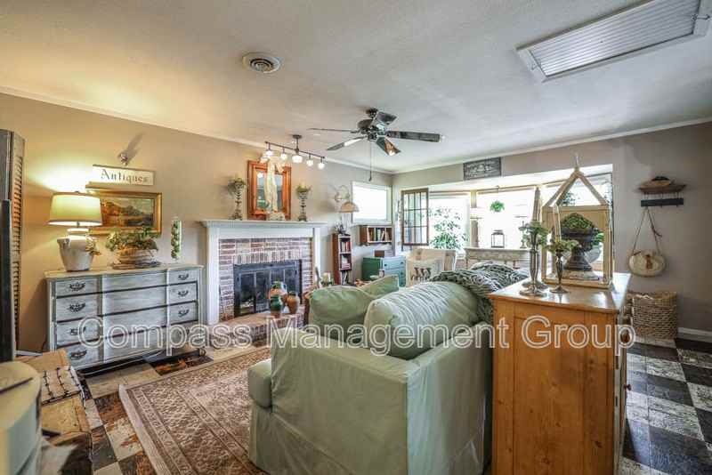 1125 Timbergrove Dr - Photo 3 of 35