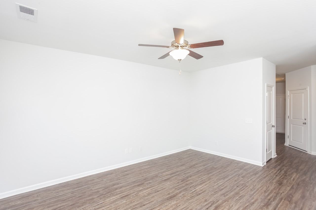 21 Paces Run - Photo 3 of 16