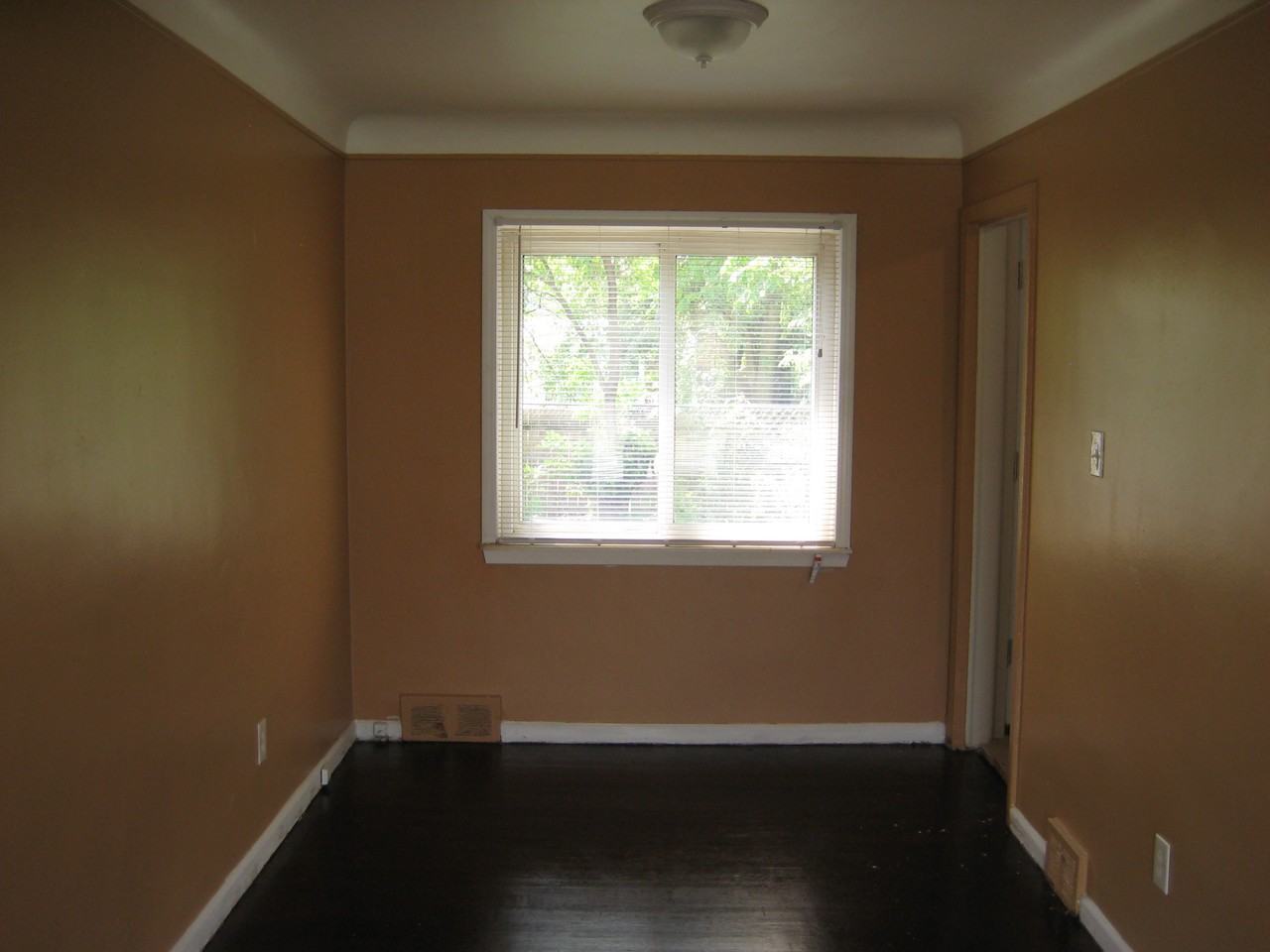 8603 Wyoming St - Photo 3 of 11