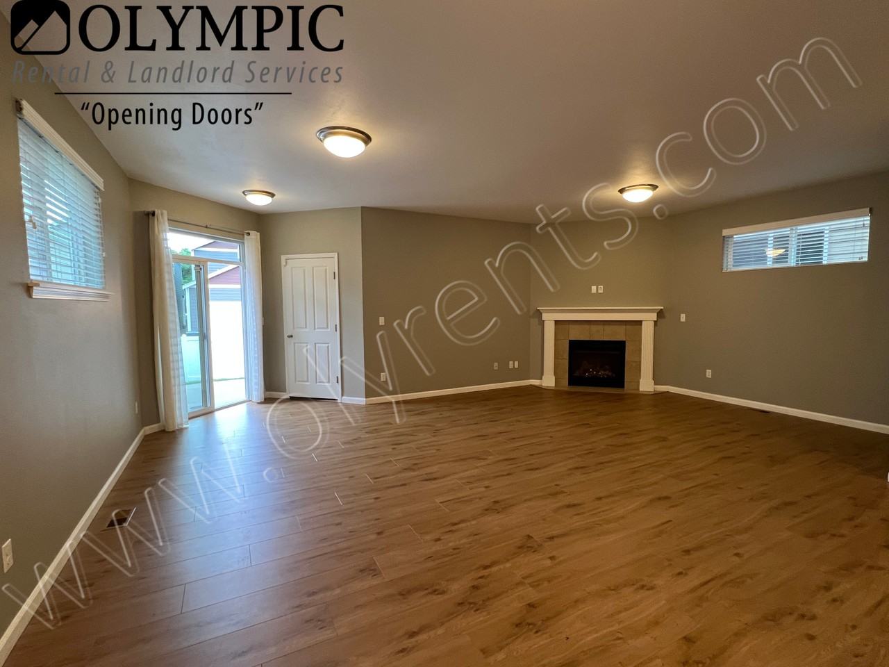 7641 Columbia Way Ne - Photo 2 of 21