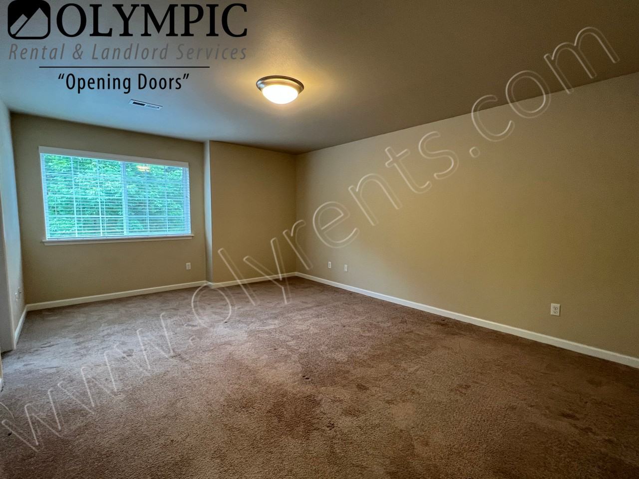 7641 Columbia Way Ne - Photo 7 of 21