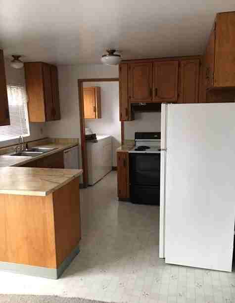 325 Alder St - Photo 6 of 7