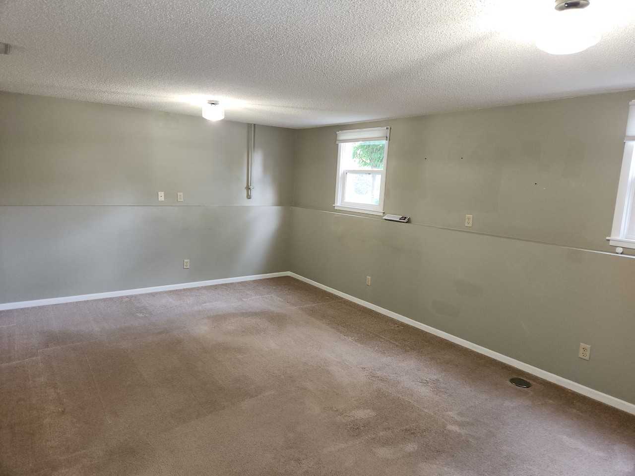 921 Oriole Dr - Photo 6 of 8