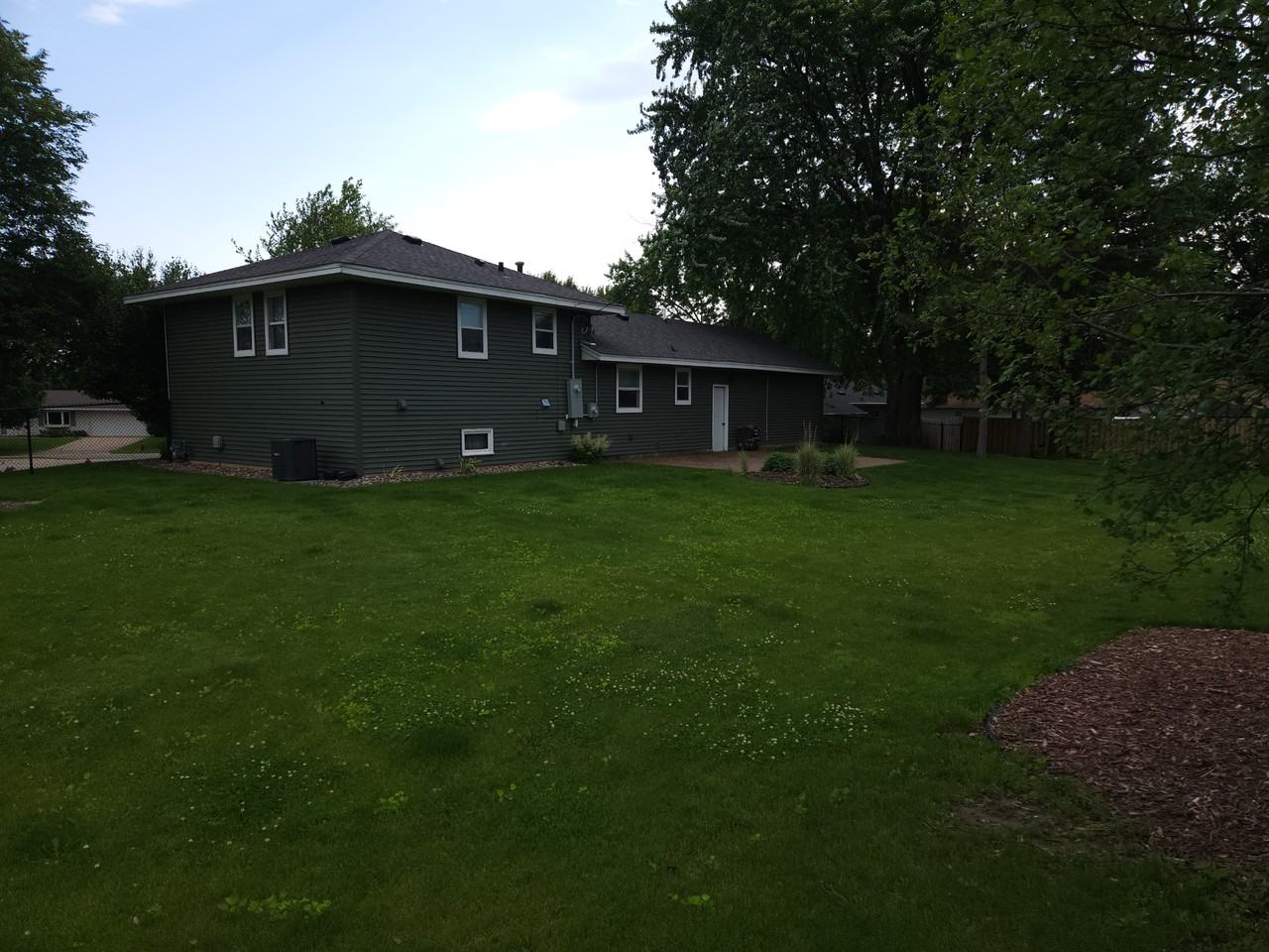 921 Oriole Dr - Photo 7 of 8