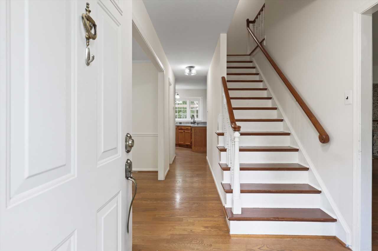 5019 King David Blvd - Photo 3 of 47
