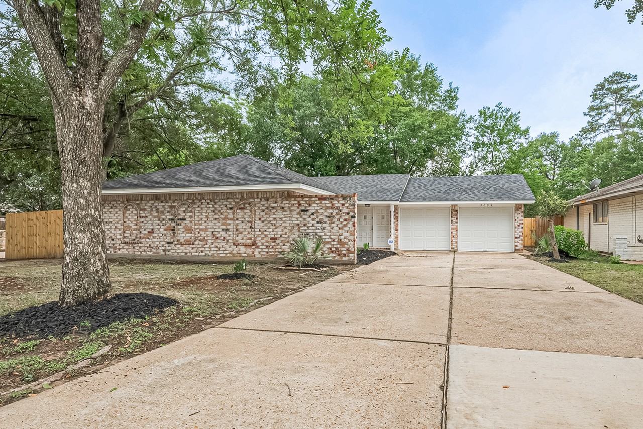 9003 Chateau Forest Dr - Photo 2 of 21