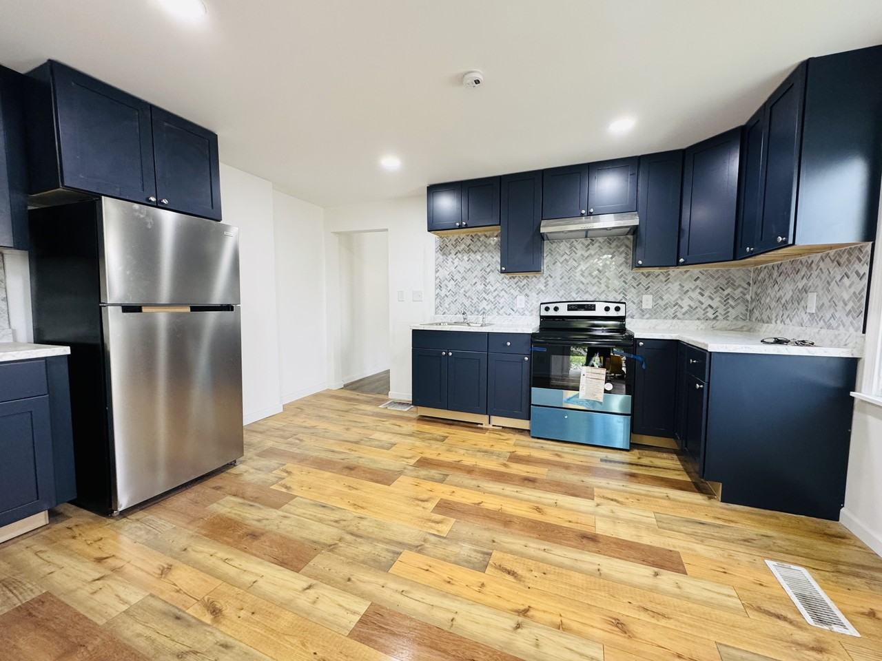 223 Hopewell Rd #223 - Photo 3 of 19