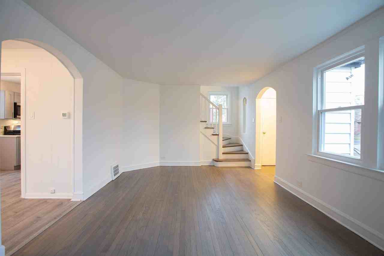 9237 South Utica Avenue - Photo 2 of 13