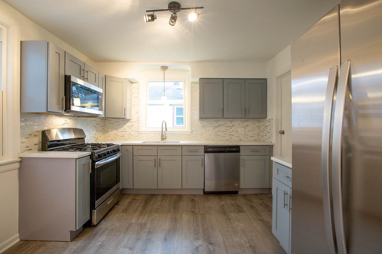 9237 South Utica Avenue - Photo 3 of 13