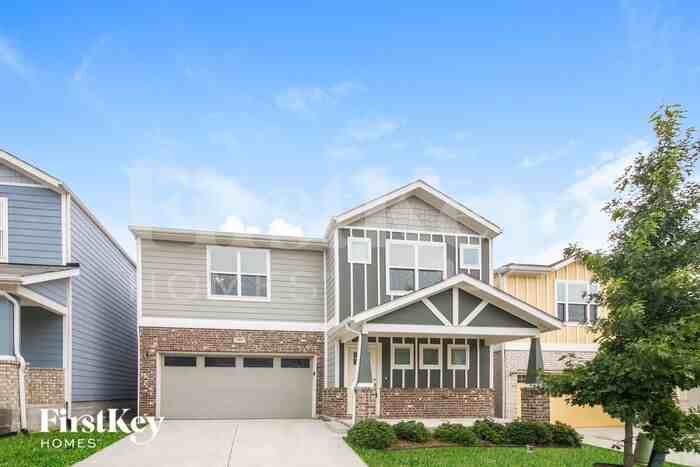 605 Ava Trl - Photo 2 of 16