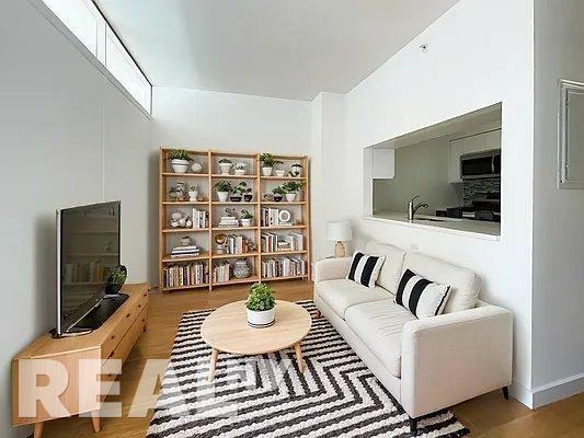 E 2nd St #8K - Photo 3 of 14