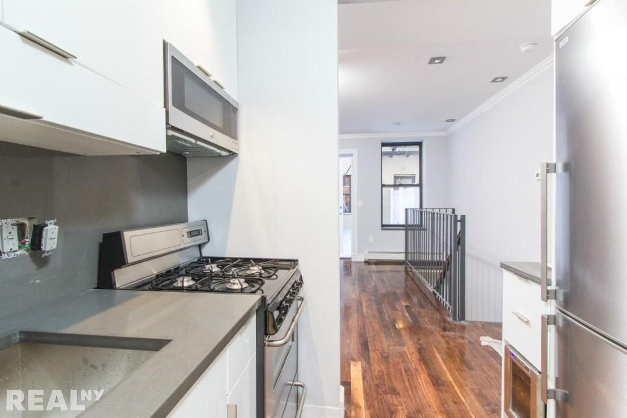 Ridge St #1A - Photo 2 of 3