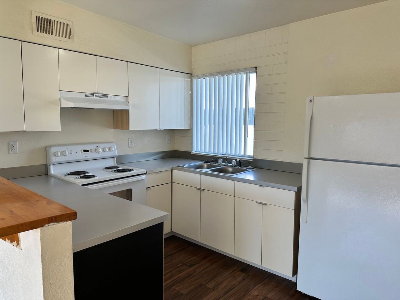 Alver811-835 - Photo 2 of 8