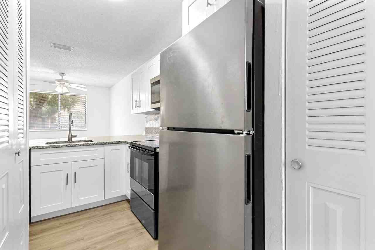 1084 Coral Club Drive - Photo 3 of 24