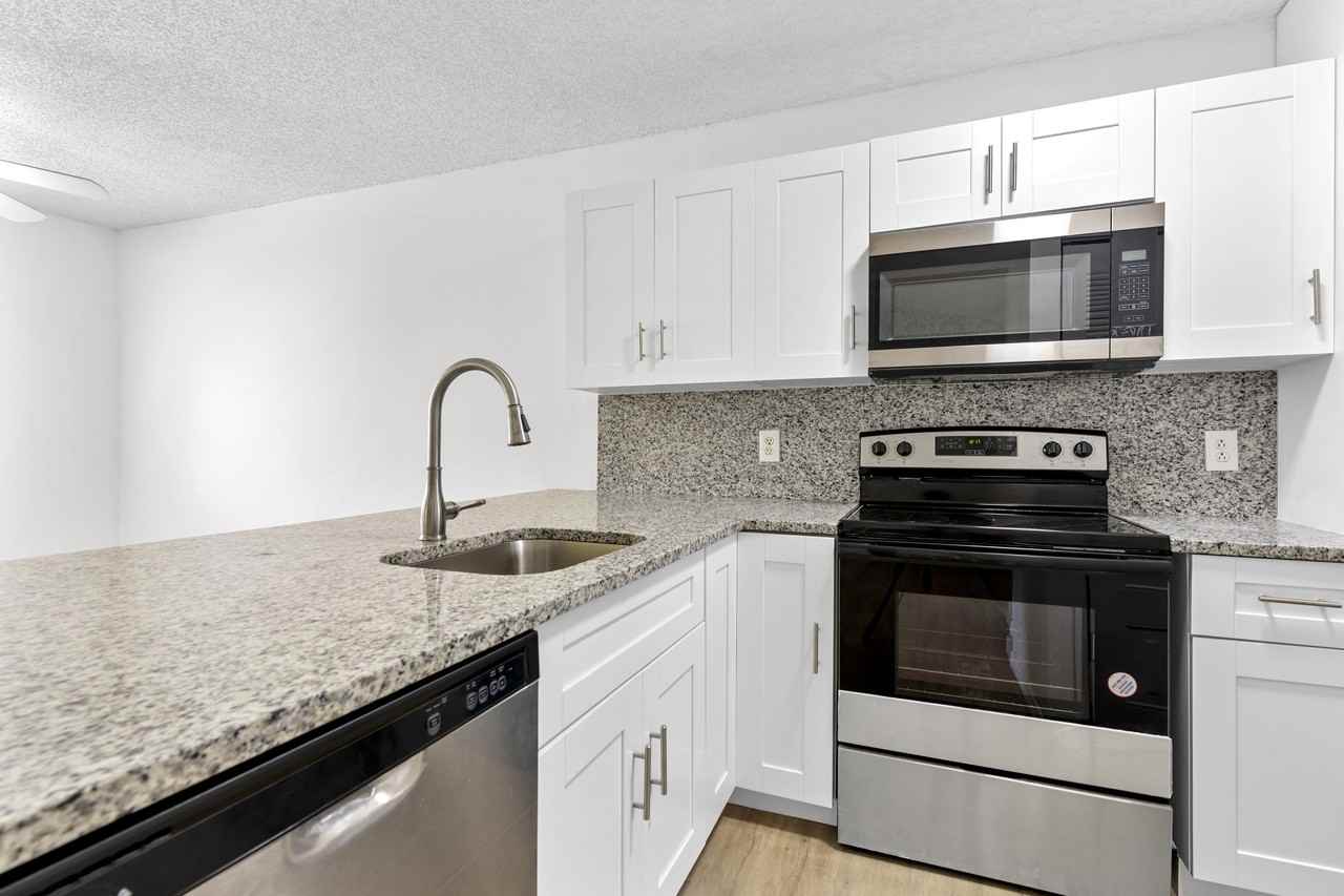 1084 Coral Club Drive - Photo 2 of 24