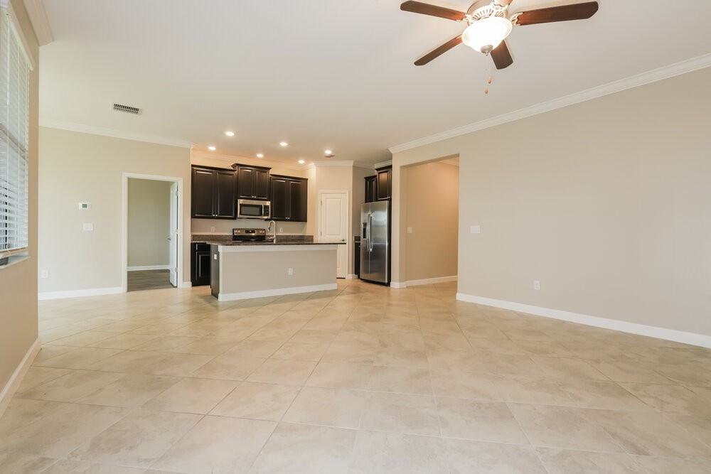 9902 Ivory Dr - Photo 4 of 16