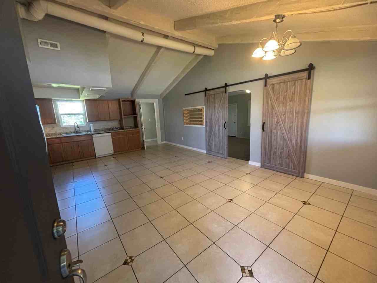 285 W Vicki Ave - Photo 3 of 29
