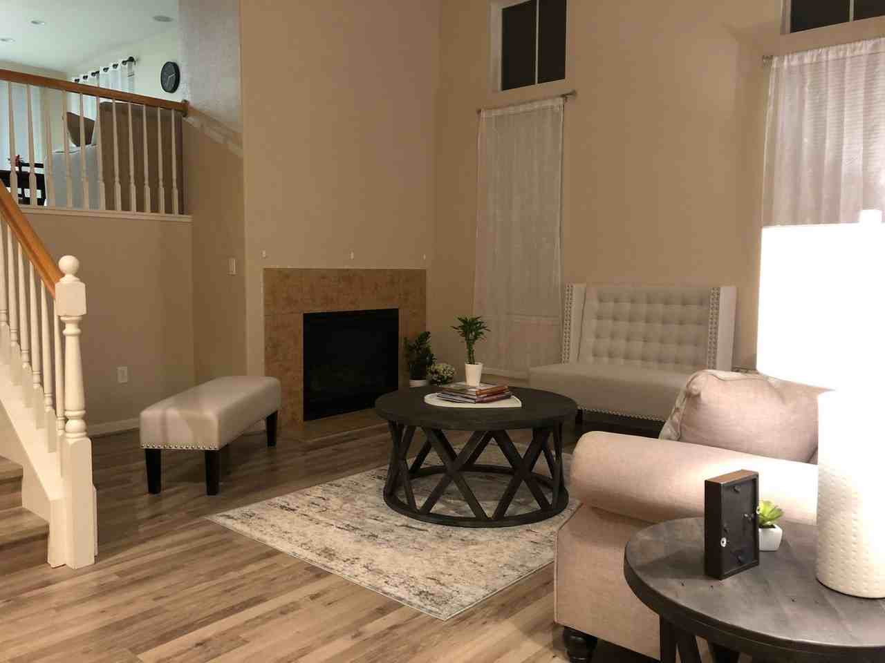 2709 Waldorf Ln - Photo 4 of 15