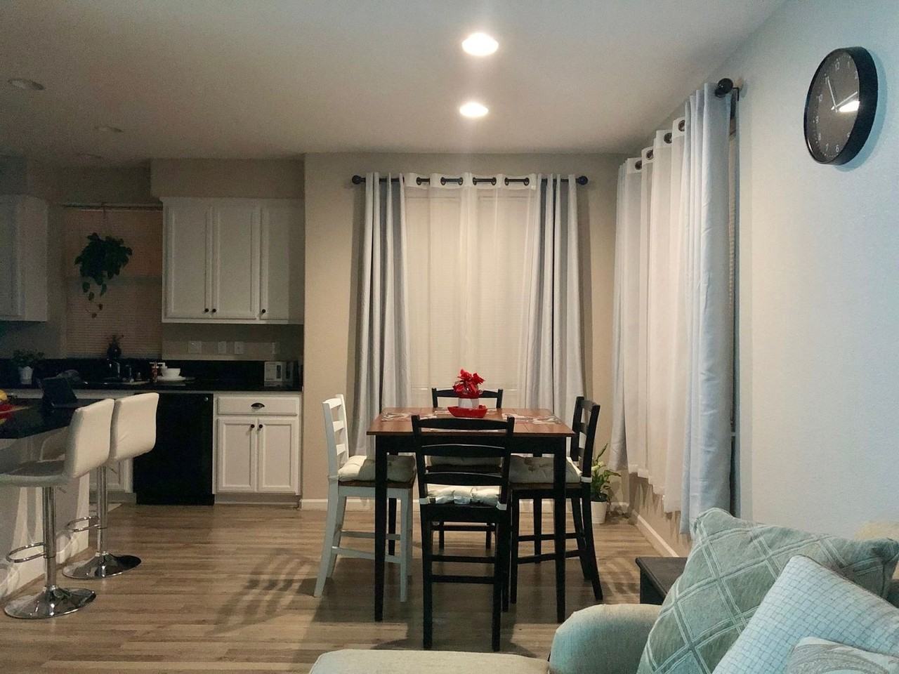 2709 Waldorf Ln - Photo 7 of 15