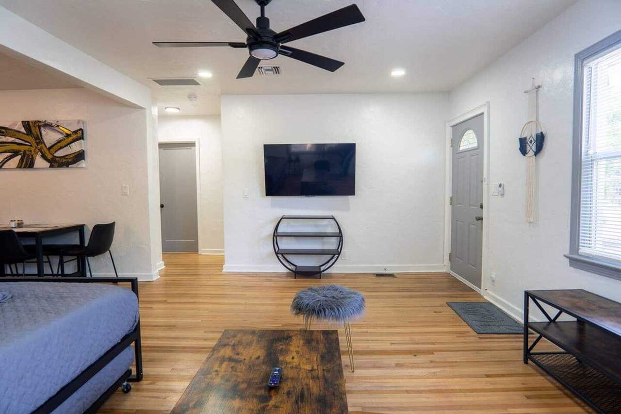 2317 E Crystal Lake Ave #1094222P - Photo 3 of 28