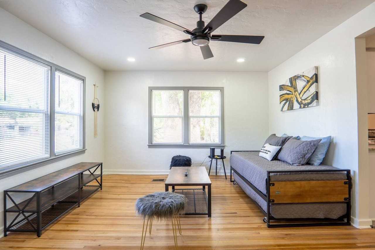 2317 E Crystal Lake Ave #1094222P - Photo 5 of 28